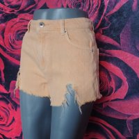 Bershka Светло оранжеви къси дънкови панталони С , снимка 4 - Къси панталони и бермуди - 41375231