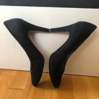 S'Oliver eлегантни велурени обувки, снимка 1 - Дамски обувки на ток - 44244283