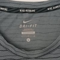 Nike DRI-FIT оригинална тениска L Найк спортна фланелка фитнес, снимка 3 - Спортни дрехи, екипи - 41406134