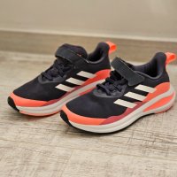 Кецове adidas, снимка 1 - Детски маратонки - 41247017