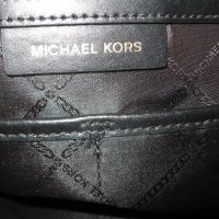 Michael Kors дамска чанта за таблет, документи, снимка 5 - Чанти - 41766184