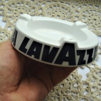 Продавам керамичен пепелник на марката Lavazza, снимка 5 - Други стоки за дома - 41875835