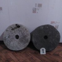 Хромел,камъни от автентична ръчна мелница., снимка 2 - Антикварни и старинни предмети - 37332548