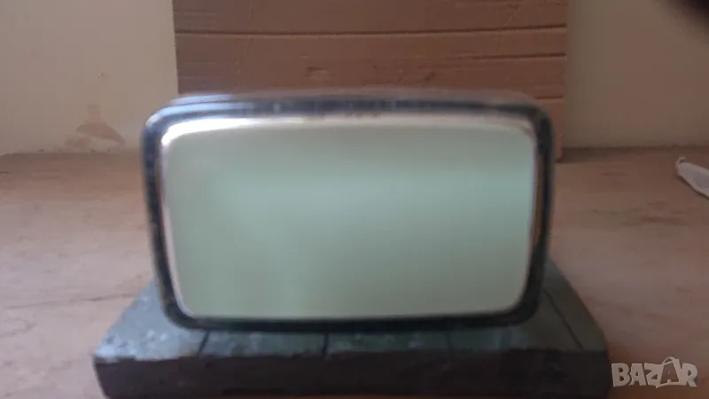 Нова електронно лъчева тръба 16ЛО3И., снимка 1