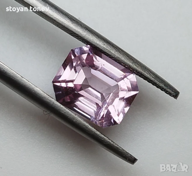 Невероятено блестящ розов шпинел с тегло 1.71кт. и VS чистота! Нов!, снимка 1