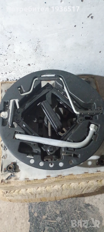 Комплект за резервна гума, снимка 1