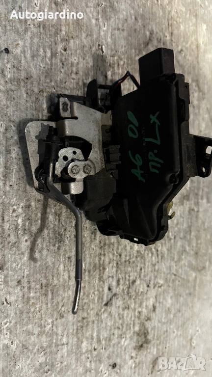 Брава за врата на Audi A6 - 4B1837015B, снимка 1