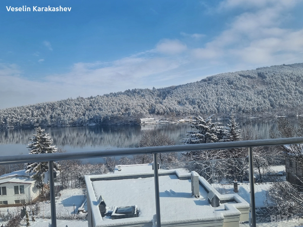 ПРОДАВА СЕ АПАРТАМЕНТ НАД ЕЗЕРОТО С ПОДЗЕМНО ПАРКОМЯСТО! ДИРЕКТНО ОТ СОБСТВЕНИК - БЕЗ КОМИСИОННИ!, снимка 1