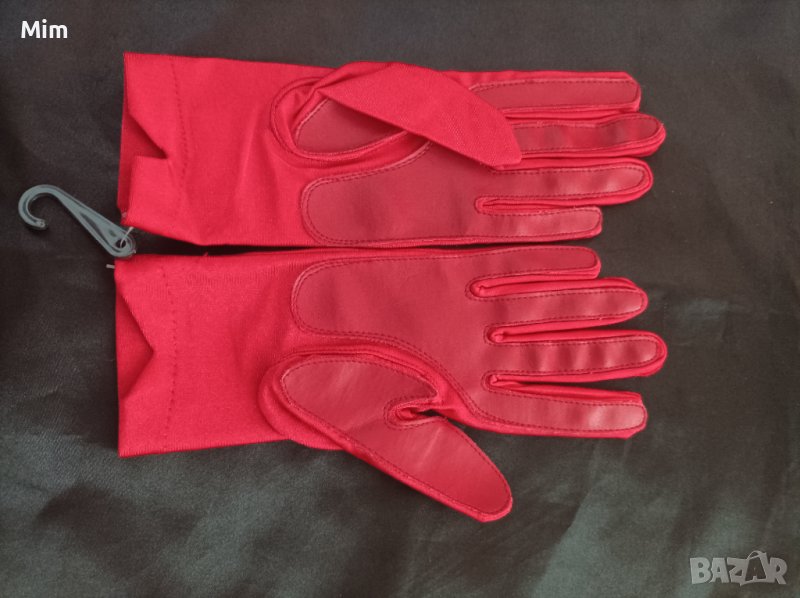 Червени  ръкавици от еластичен сатен и кожа , снимка 1