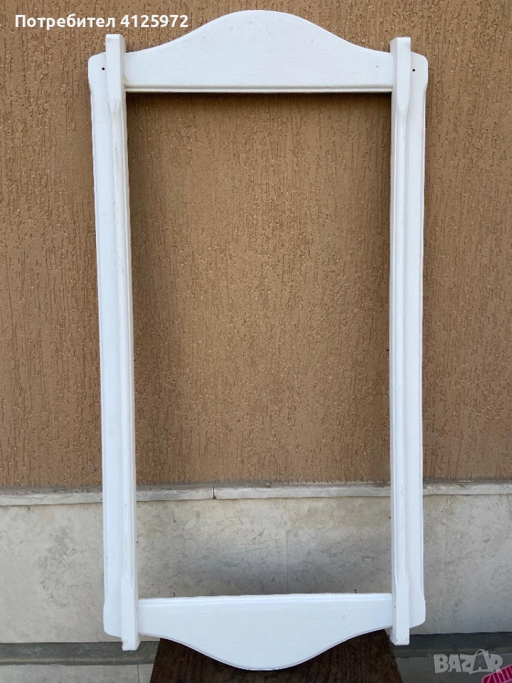 Голяма рамка от огледало, масив 102 х 53 см. Боядисана е с бяла тебеширена боя, снимка 1