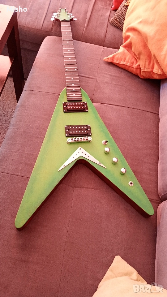 V Custom , снимка 1