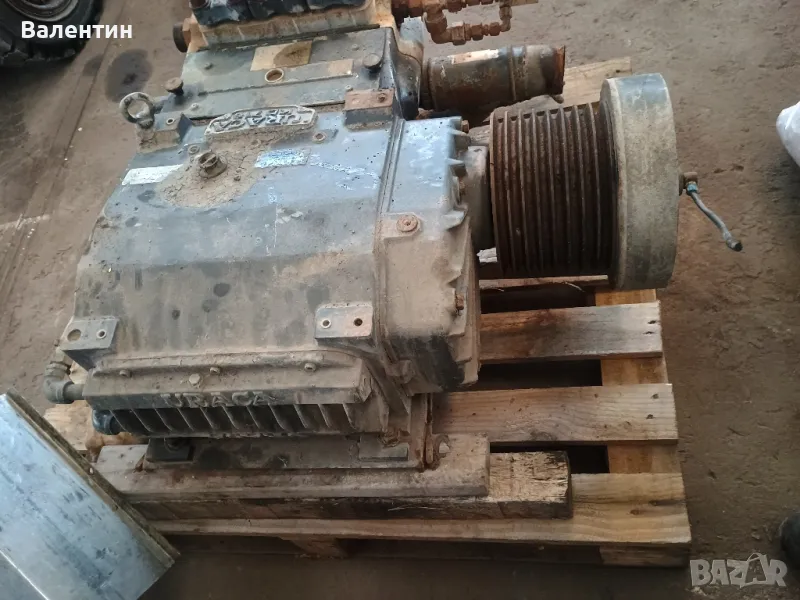 Бутална водна помпа за високо  налягане URACA KD716 , снимка 1