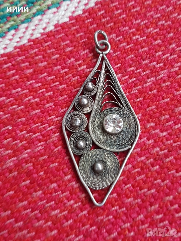 Сребърен медальон филигран с камък, снимка 1