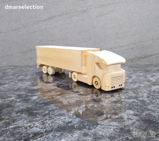  Декоративно дървено камионче с ремарке, снимка 1