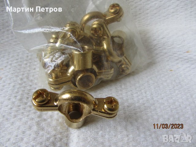 Месингови скоби и подпори за захранващи тръби, снимка 1