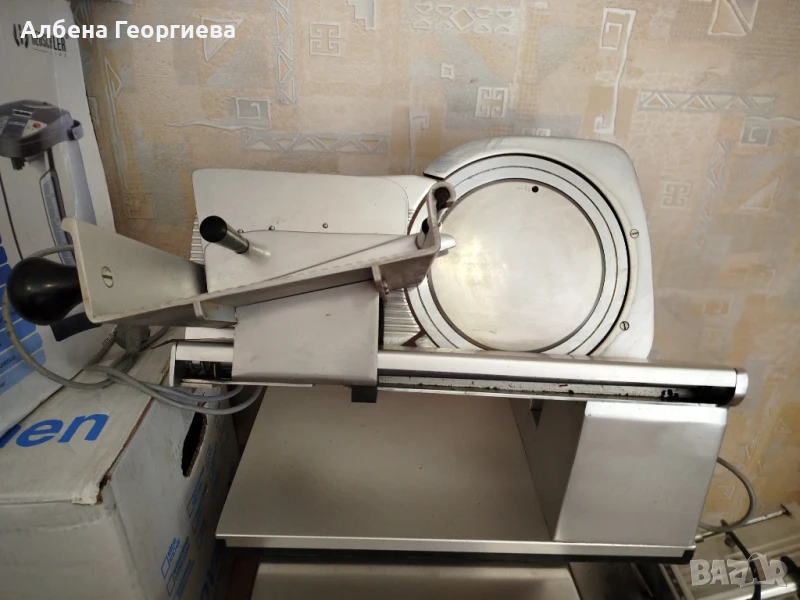 Професионална колбасорезачка GRAEF -300 W- 250 mm, снимка 1