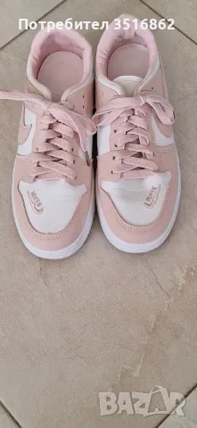 Продавам маратонки 