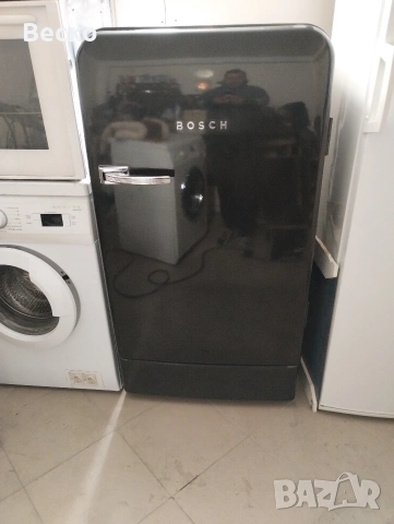 Ретро хладилник BOSCH black Nostalgy, снимка 2 - Хладилници - 53871658