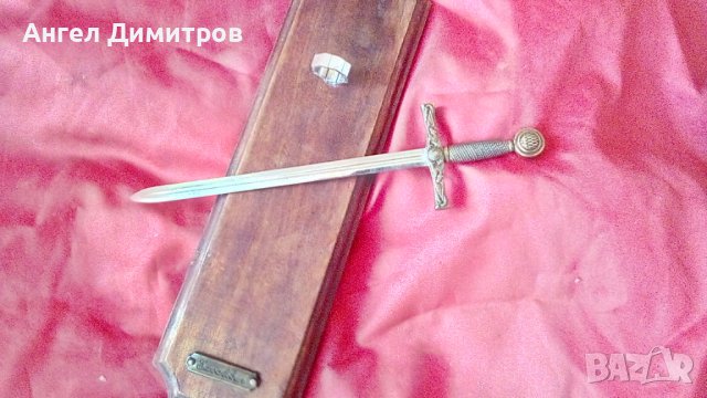 Ескалибур меч за стена , снимка 2 - Антикварни и старинни предмети - 42447292