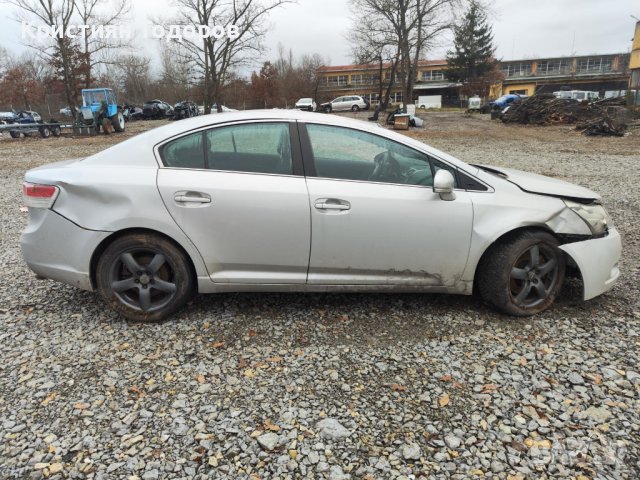 Тойота Авенсис Т27 на части, снимка 8 - Части - 39011192