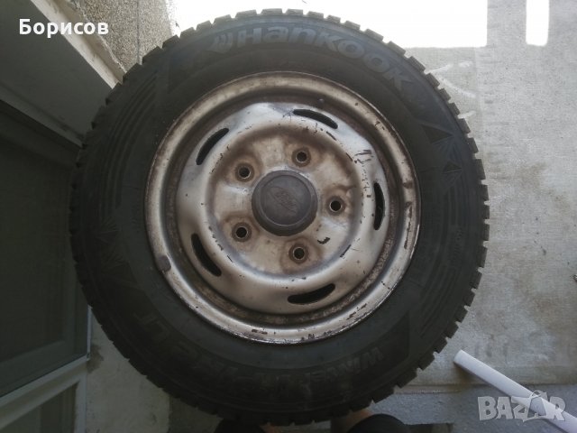 4 зимни гуми с джанти за микробус, снимка 4 - Гуми и джанти - 34214296