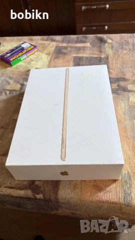 Apple iPad 9.7 5-то поколение A1822 (2017) с 32GB gold, снимка 2 - Таблети - 52885526