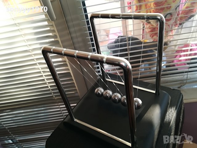 нютоновата люлка-стоманени топки 2912221555, снимка 13 - Колекции - 39136843