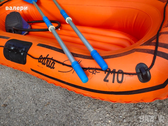 Лодка внос от Германия с гребла материяла е дебел, снимка 3 - Воден транспорт - 53684947