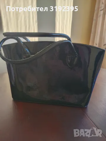 Нова Дамска чанта, снимка 2 - Чанти - 48573384