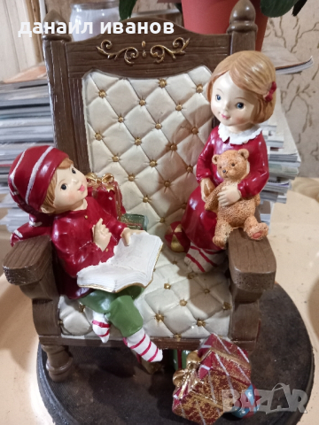 луксозна декорация деца с мече и книга , снимка 1