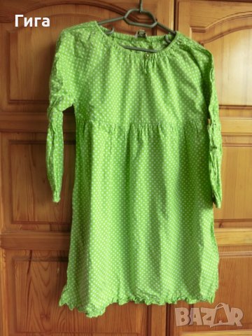 Зелена рокля на бели точки, снимка 2 - Детски рокли и поли - 34038805