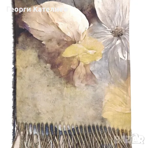 Луксозен зимен комплект-Кашмирен шал с цветя и ръкавици в бежово Код на продукта:DAK-9, снимка 2 - Шалове - 48109934