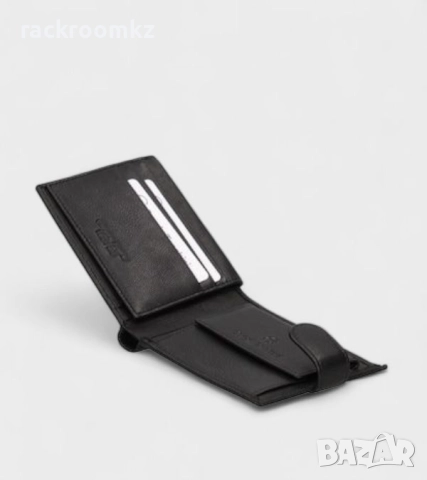 Мъжки портфейл в черен цвят с копче Sergio Tacchini 50116P033, снимка 3 - Портфейли, портмонета - 51546252