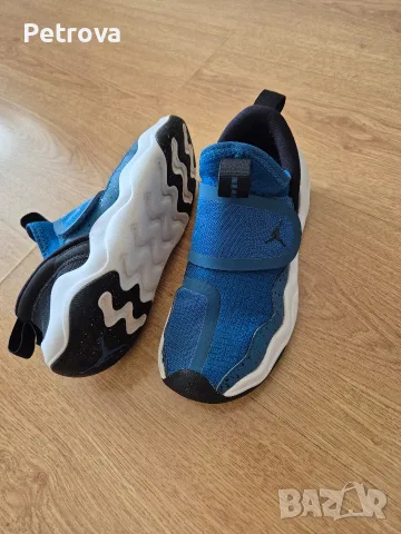 Детски маратонки Nike JORDAN , снимка 4 - Детски маратонки - 56080430