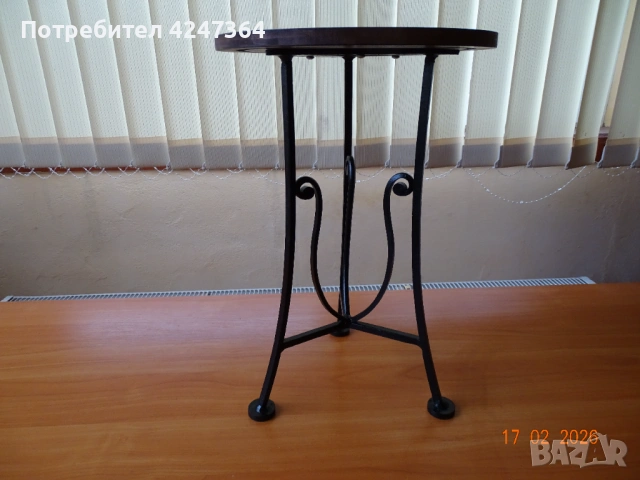 табуретка, снимка 2 - Столове - 53504879