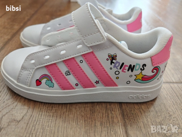 Маратонки Адидас 30 номер, снимка 3 - Детски маратонки - 53844171