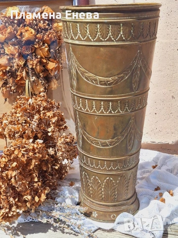 Антикварен меден съд