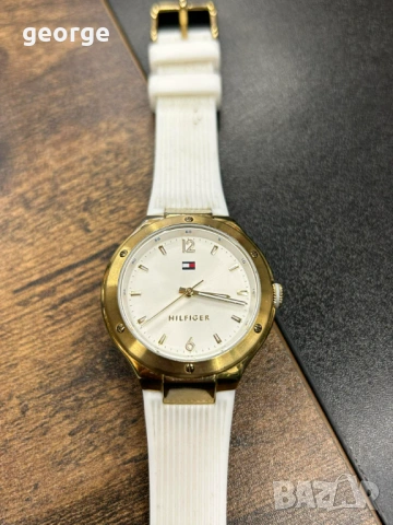 Часовник Tommy Hilfiger