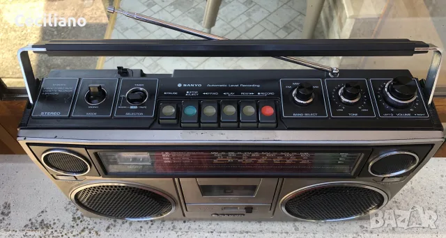 радиойасетофон Sanyo M9930K, снимка 12 - Радиокасетофони, транзистори - 55996285