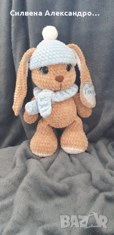 Плетено зайче с бебешка плюшена прежда 