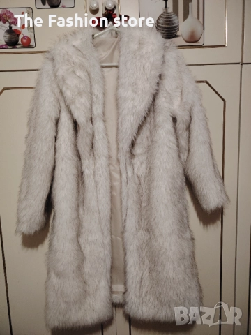 Дамско палто до коляното 