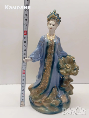 Руска порцеланова фигура , снимка 4 - Антикварни и старинни предмети - 53674393