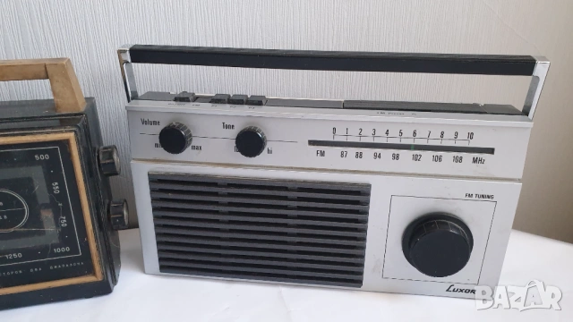 Лот от две радиа, снимка 3 - Антикварни и старинни предмети - 53622637