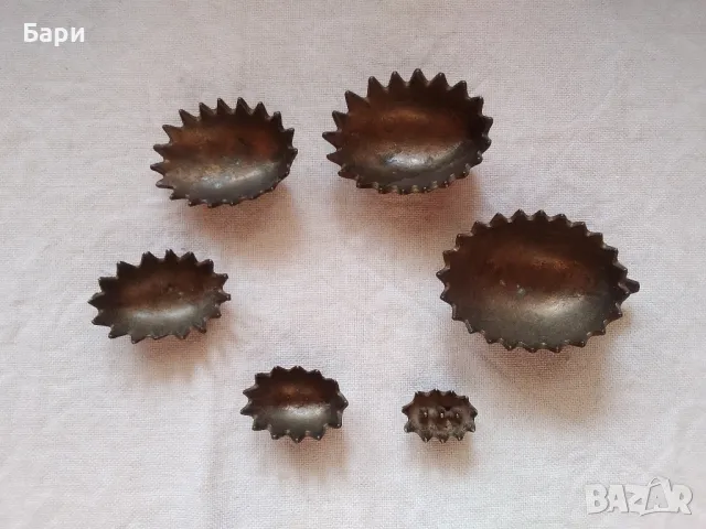 Стари дизайнерски бронзови пепелници с таралежи, в стил Walter Bosse, снимка 4 - Антикварни и старинни предмети - 47755779