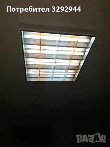 Осветително тяло с 4 дълги луминисцентни лампи, снимка 3 - Лампи за таван - 50899399