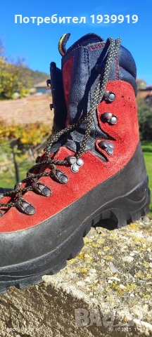 Високопланински туристически обувки Lowa 44, снимка 3 - Други спортове - 52253267