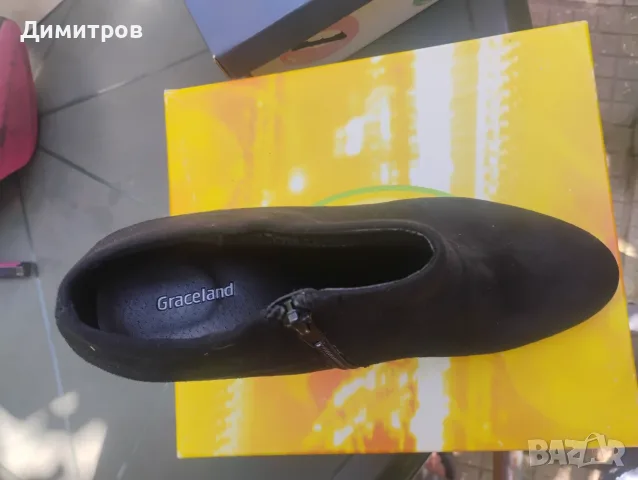 Дамски боти на ток 