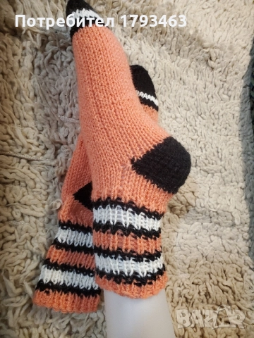 Ръчно плетени дамски чорапи, размер 38, снимка 10 - Дамски чорапи - 51487267