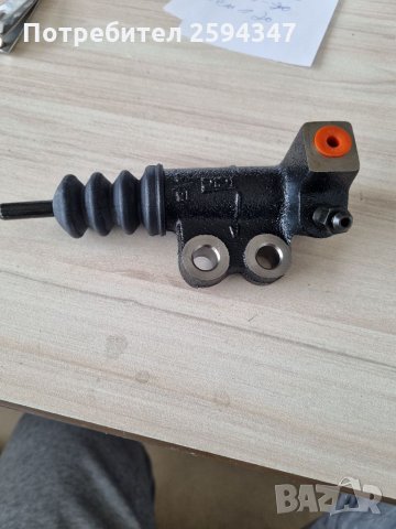 KIA K2500 K2700 K2900 K3000S 2007-2011г ПОМПА СЪЕДЕНИТЕЛ ДОЛНА 