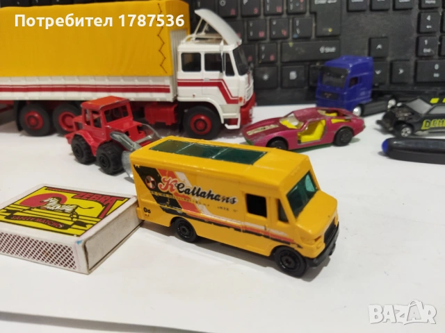 Стари hot wheels колички, снимка 14 - Колекции - 53299794